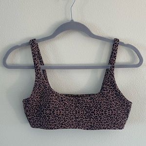 Skatie leopard bikini top